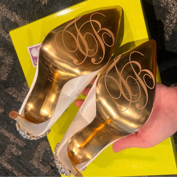 LIKE NEW TED BAKER LONDON MIEON STILETTOS IN LIGHT CREAM - WORN ONCE INDOORS! - Picture 14 of 16
